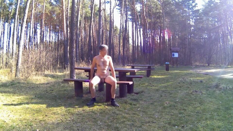 SIEWIERZ - parking leśny 20260322_0851.mp4_snapshot_01.23_[2026 - Krzysztof_cfnm