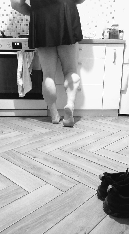 20260326_220416.jpg - 1Hot_wife_end_cuck1