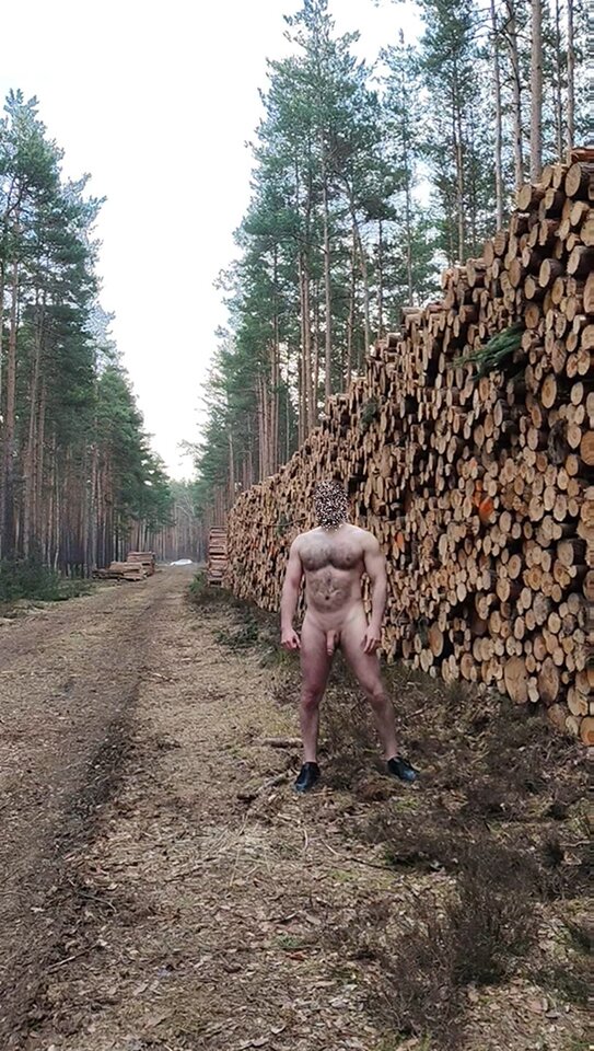 klody_auto.jpg - PublicPlaces