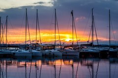 giżycko-mazury-jeziora-jezioro-ilustraycjne-shutterstock_687510