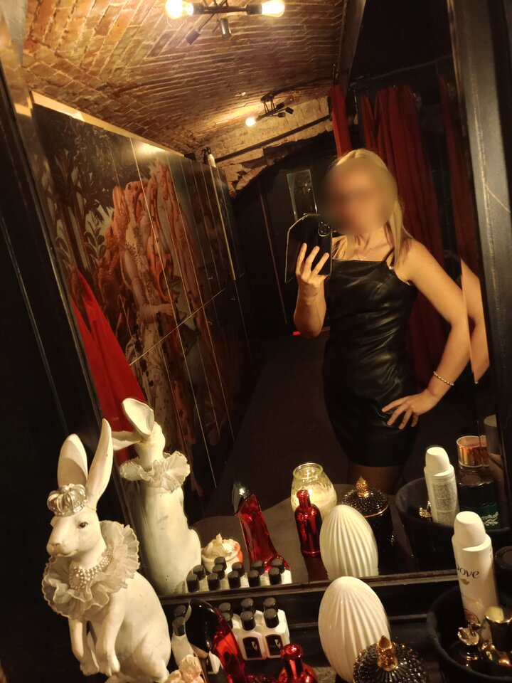 Przed imprezą 😈 - monika0293