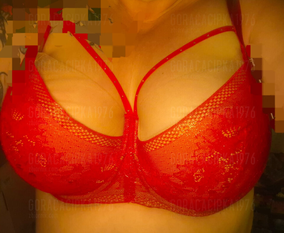 Uwielbiam czerwony kolor - GoracaCipka1976