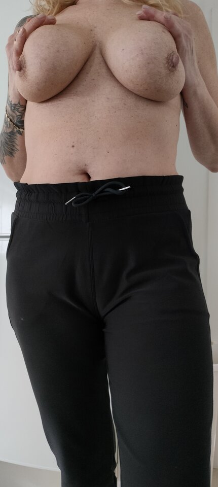 1000028596.jpg - Blondyna2