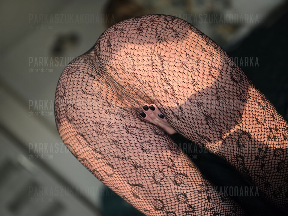 Pocałuj mnie w... 🍑 - Parkaszukakonarka