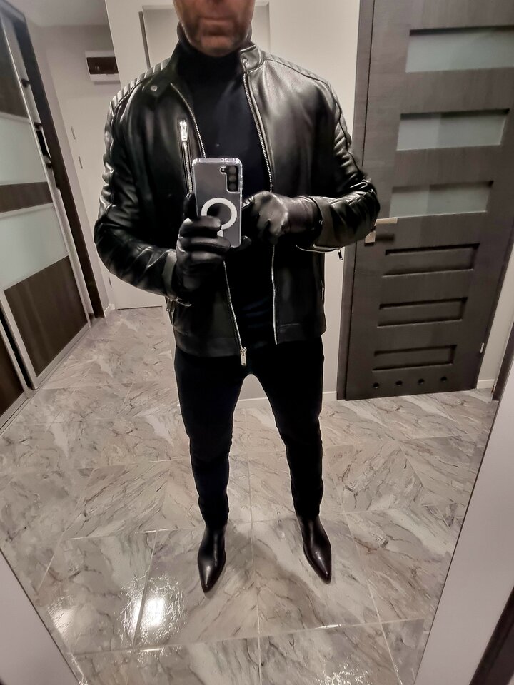 1000107353.jpg - Mitch82