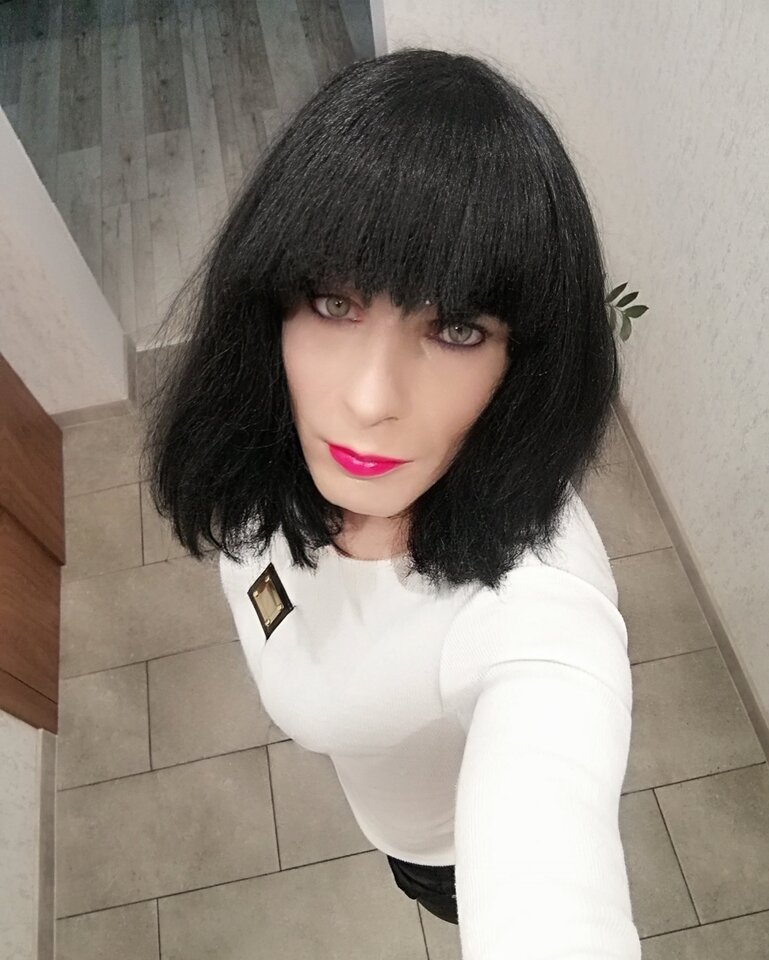 FaceApp_1664439498679_edit_198179378076530.jpg - IwonaCD2000