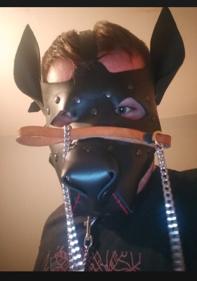 Screenshot_2026-04-03-22-08-40-85.jpg - MilosnicyBDSM