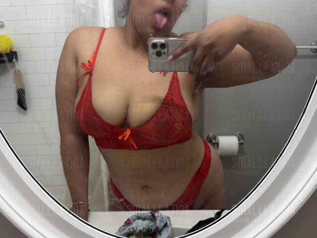 SmallLatina