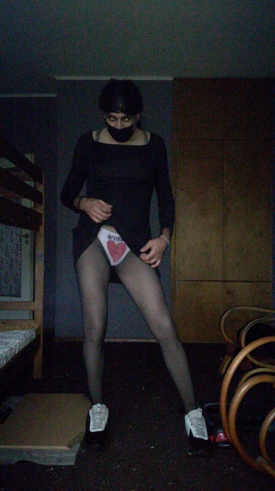 32c0993e-ba9e-42c8-a31a-1f2fffbd6106-1_all_139.jpg - CD_Pussy