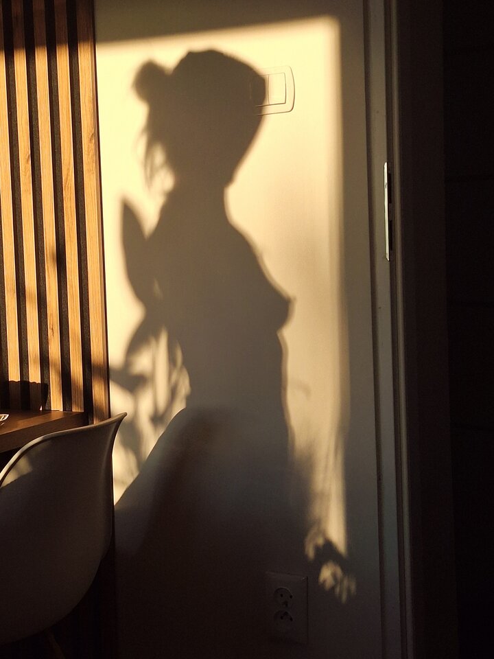 11418.jpg - BellaTorn