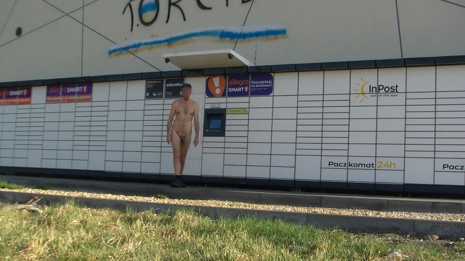 DOBIESZOWICE - paczkomat 20260405.avi_snapshot_00.21_[2026.04.05 - Krzysztof_cfnm