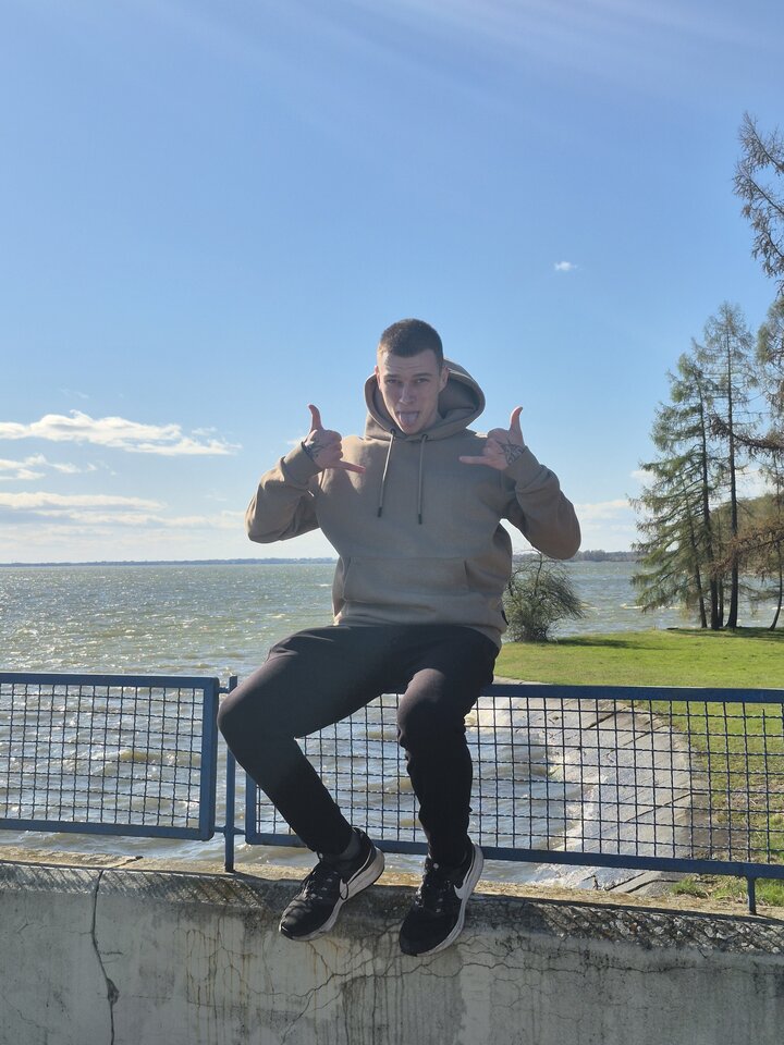 10748.jpg - Kacpi598