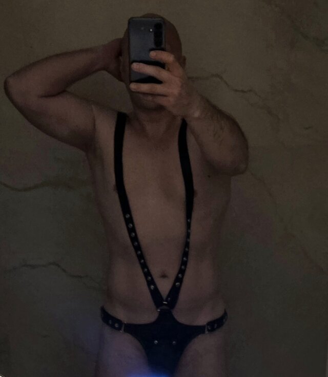 DyskretnyKochanek1981