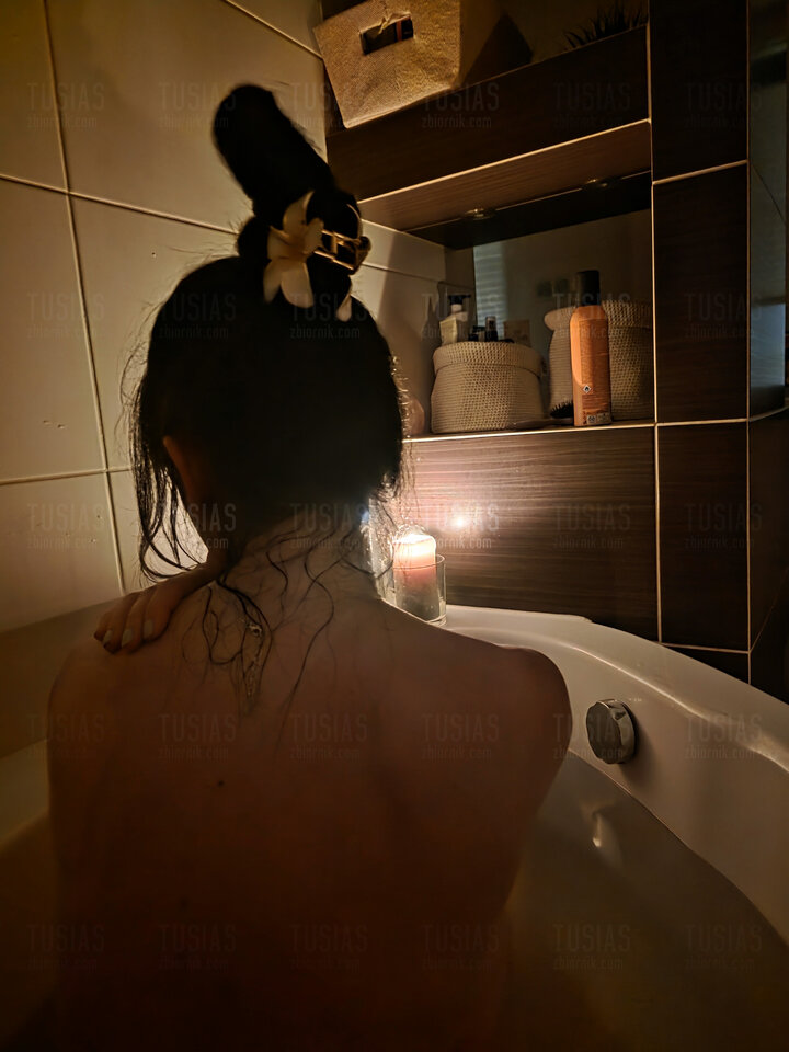 Bath.jpg - TusiaS