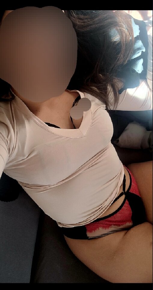 Screenshot_20260408_195900_Blur Photo Editor.jpg - Hubertikarolina