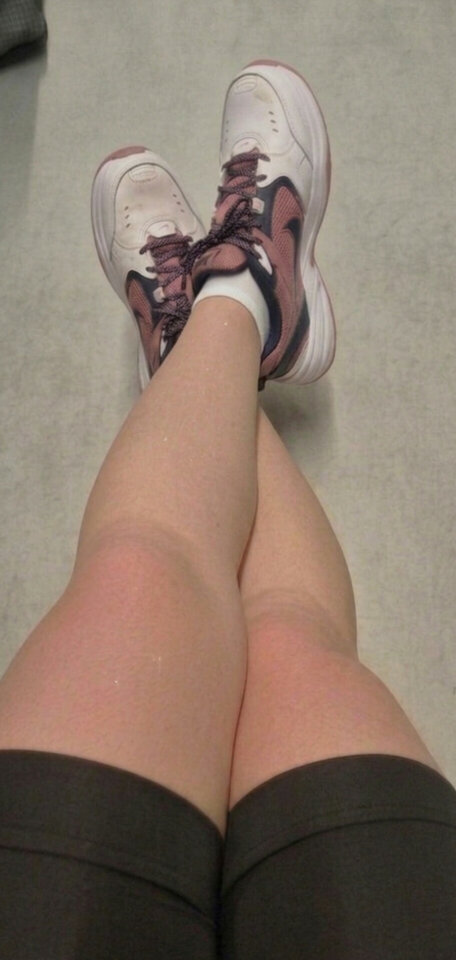 MyLegs.jpg - Tasteme69