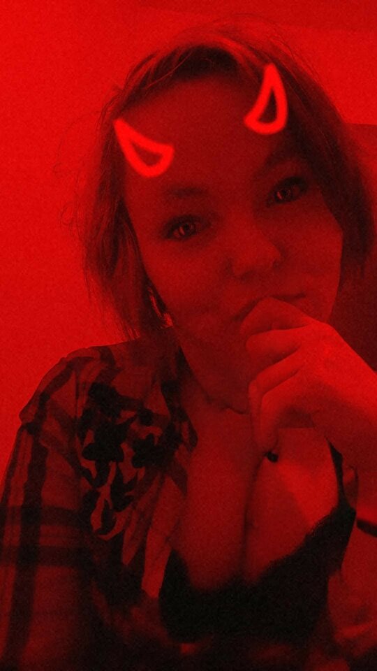 7698.jpg - Lilith1196