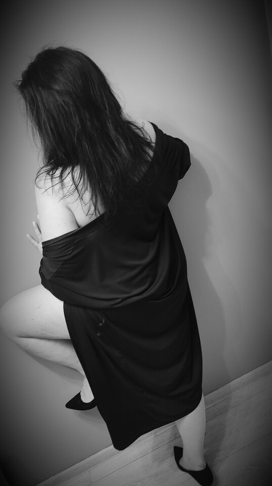 IMG_20260406_204410.jpg - Live1977