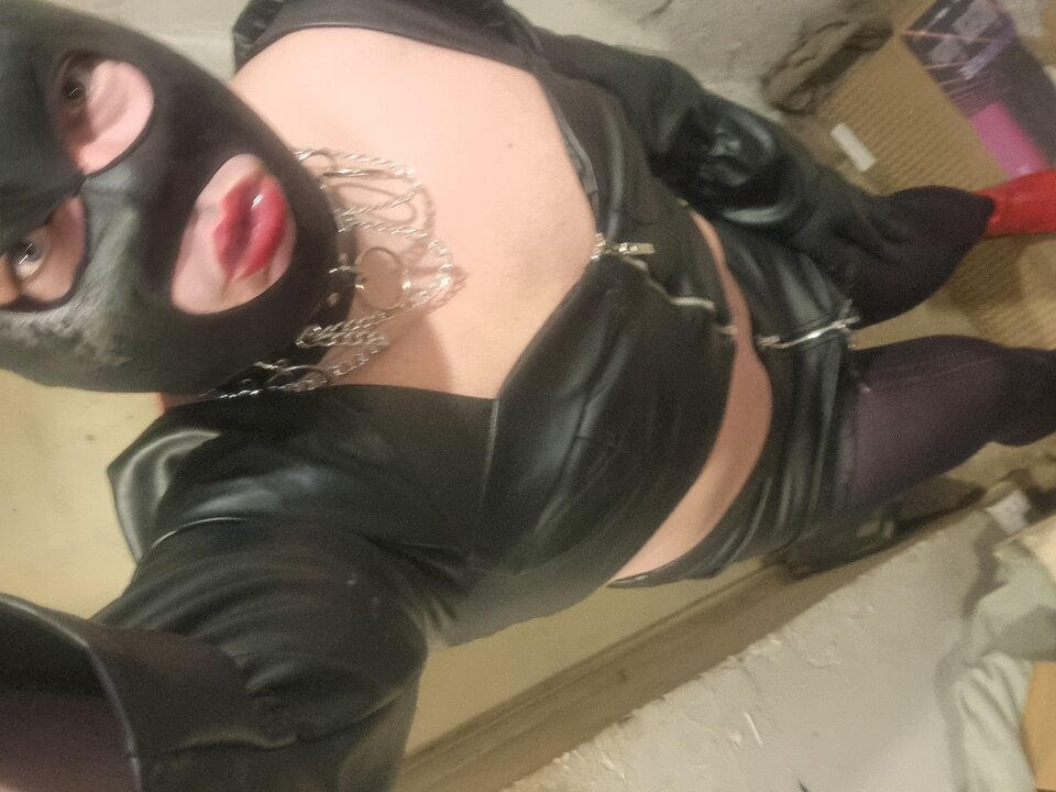 20260408_210909.jpg - Leatherkinia89