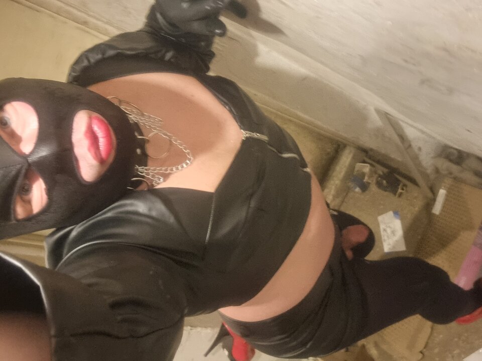 20260408_214246.jpg - Leatherkinia89