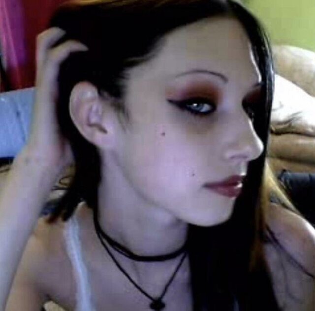 liz-vicious-v0-x9a7lwcbf7bb1.jpg - misiacysia420