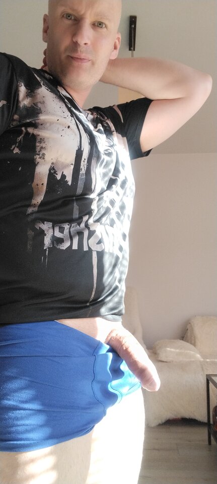 1000019592.jpg - StaryCzlowiekAMorze