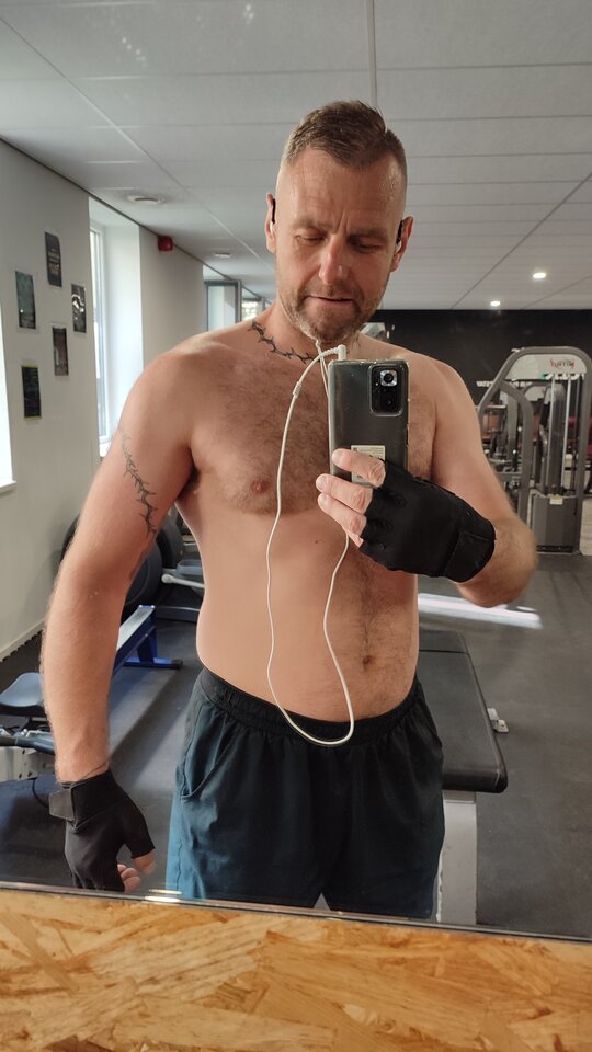 Gdzie jest ciepło Ja się pytam?? Wyjść z tej siłowni w koń - MotoPortos