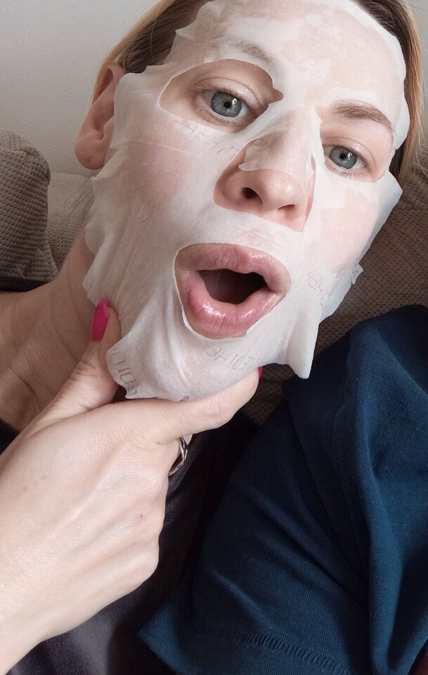 1000003830.jpg - para027