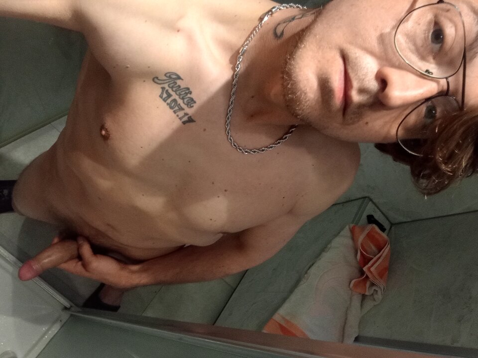 1000003433.jpg - ES2022