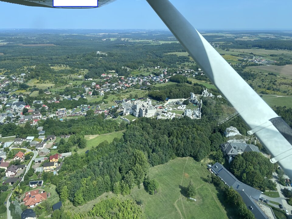 Widok zamku w Ogrodzieńcu. - Mroczny94