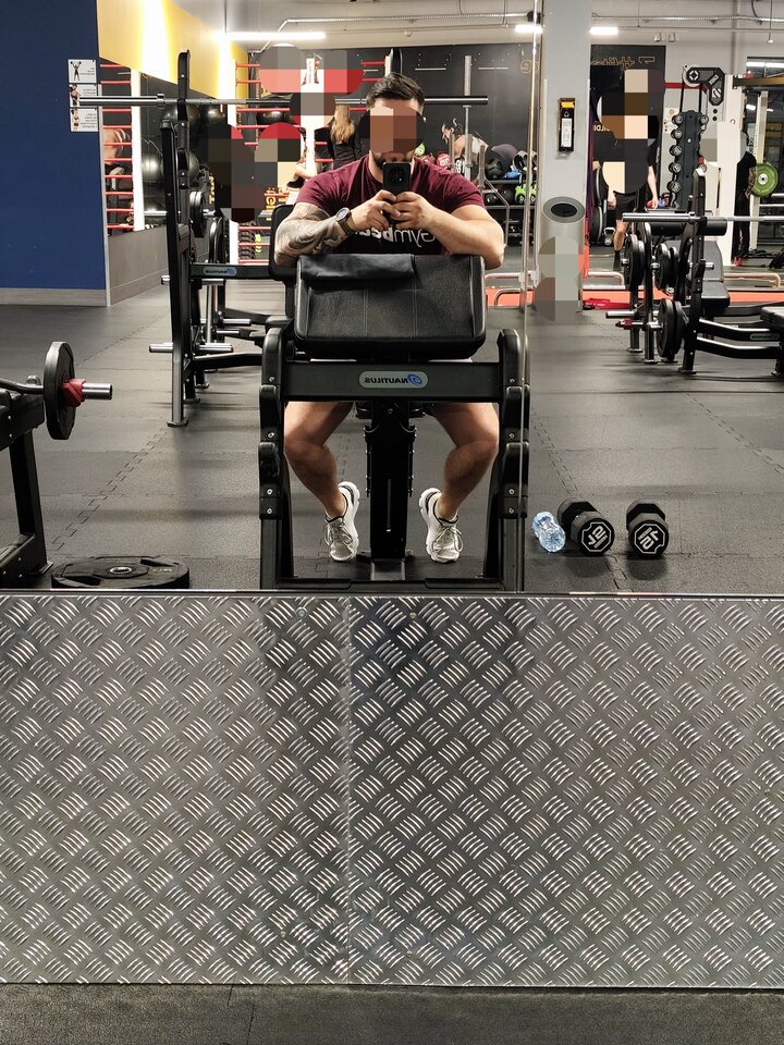 15872.jpg - TommyGunn90