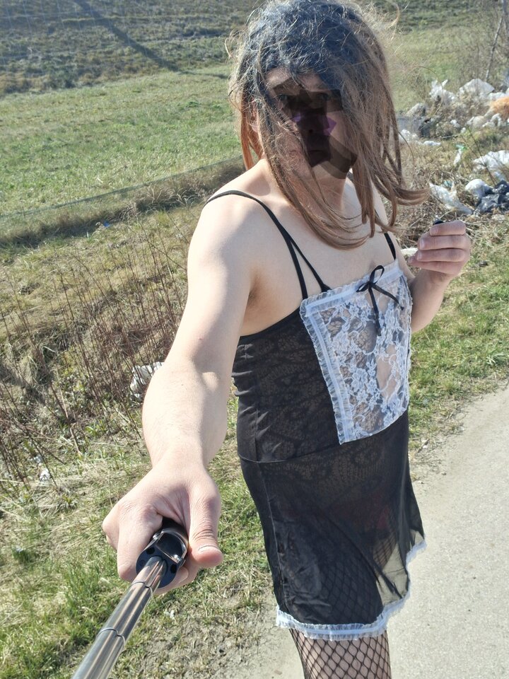 1000012402.jpg - Trensarek