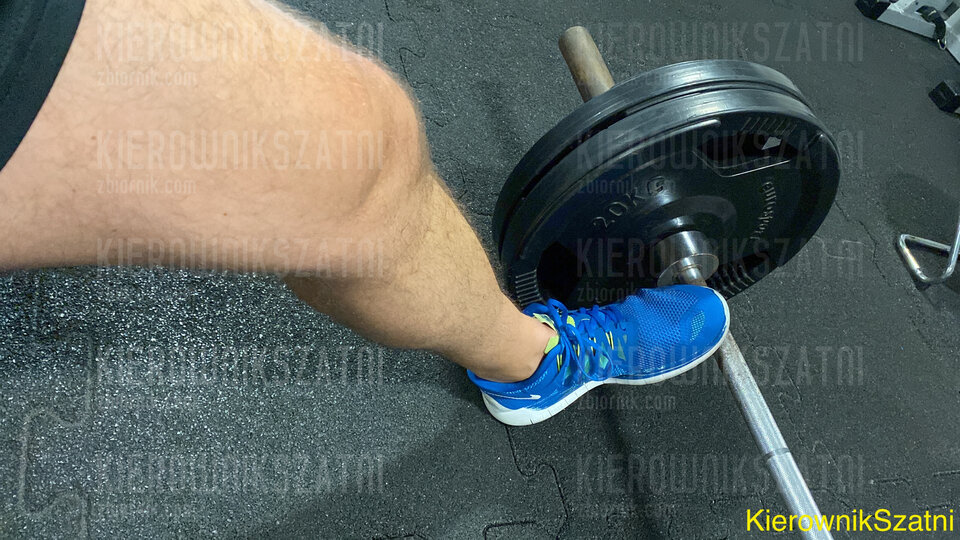 Im więcej potu na ćwiczeniach, tym mniej krwi w boju - KierownikSzatni