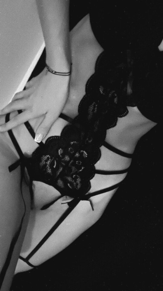 d8b19855-ab21-424b-9464-2c75c3cbff67.jpeg - Black_wife