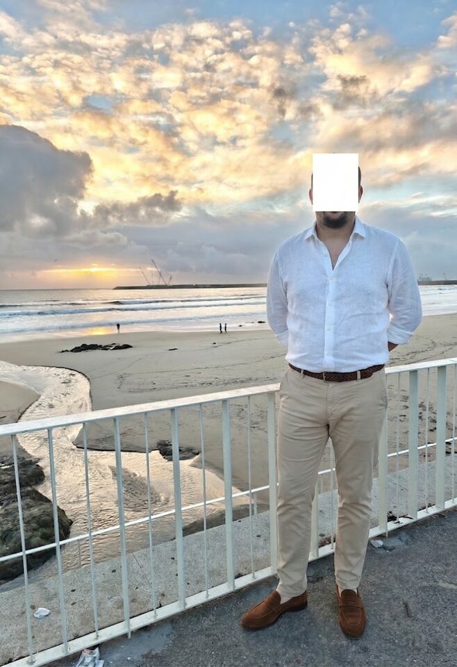 foto_no_face_chino_true.jpeg - MostlyPerfect