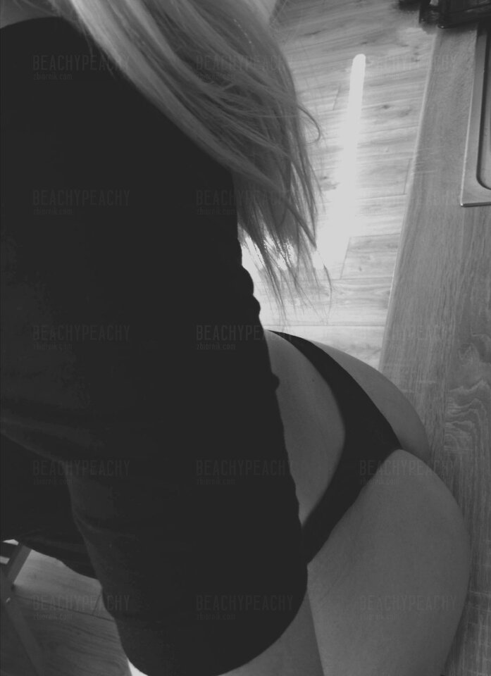 586945.jpeg - BeachyPeachy