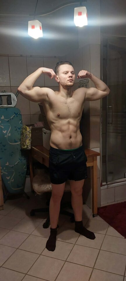 1000009315.jpg - Dom1812