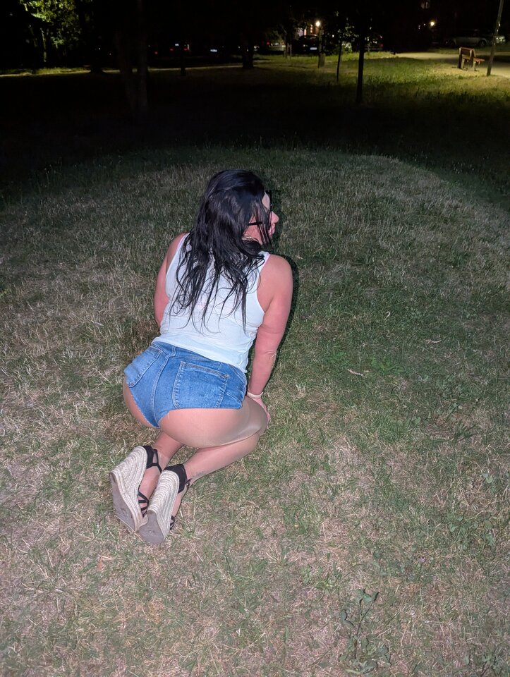 1000018300.jpg - m2022