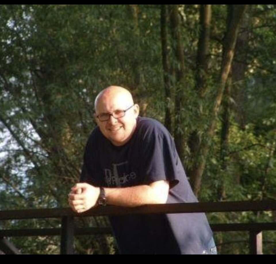 Screenshot_2026-04-16-22-11-06-409_com.mi.android.globalFileexpl - Adamjxxx