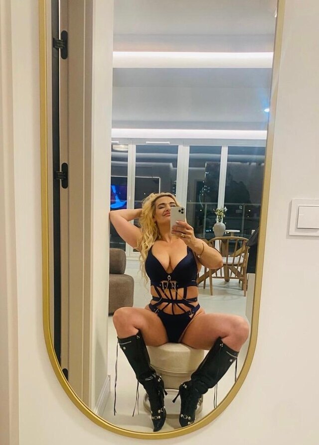 PatrycjaDevilleAdamLuxury