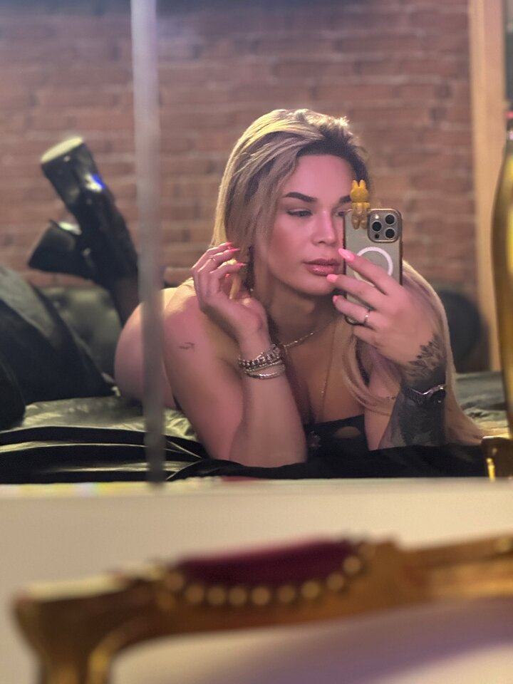 Facetune_26-05-2025-22-45-15.jpeg - Sharondillacoboxxl