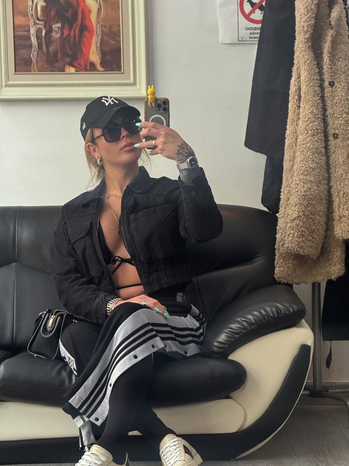 Facetune_14-04-2025-17-56-25.jpeg - Sharondillacoboxxl