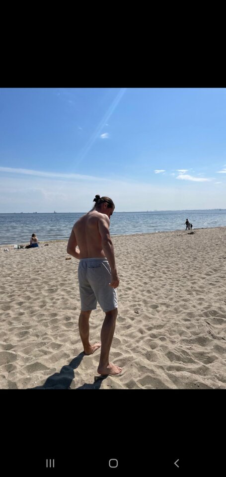 Screenshot_20260420-110941_Gallery.jpg - Bigdicg