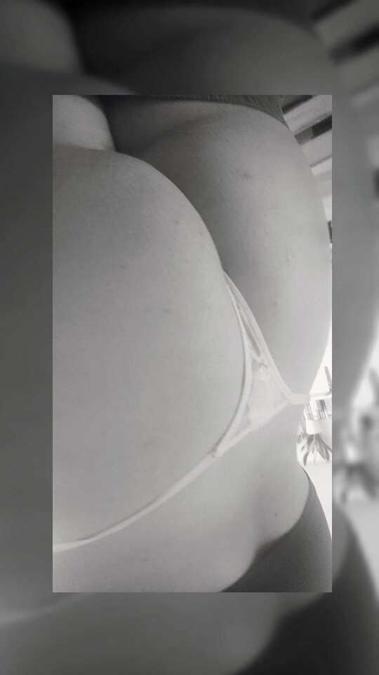 Snapchat-866517409.jpg - Roseee22