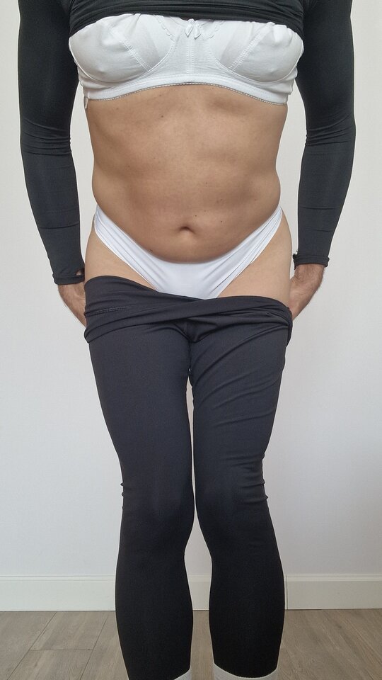 20260423_145229.jpg - AssPaulaPasivCrosdres