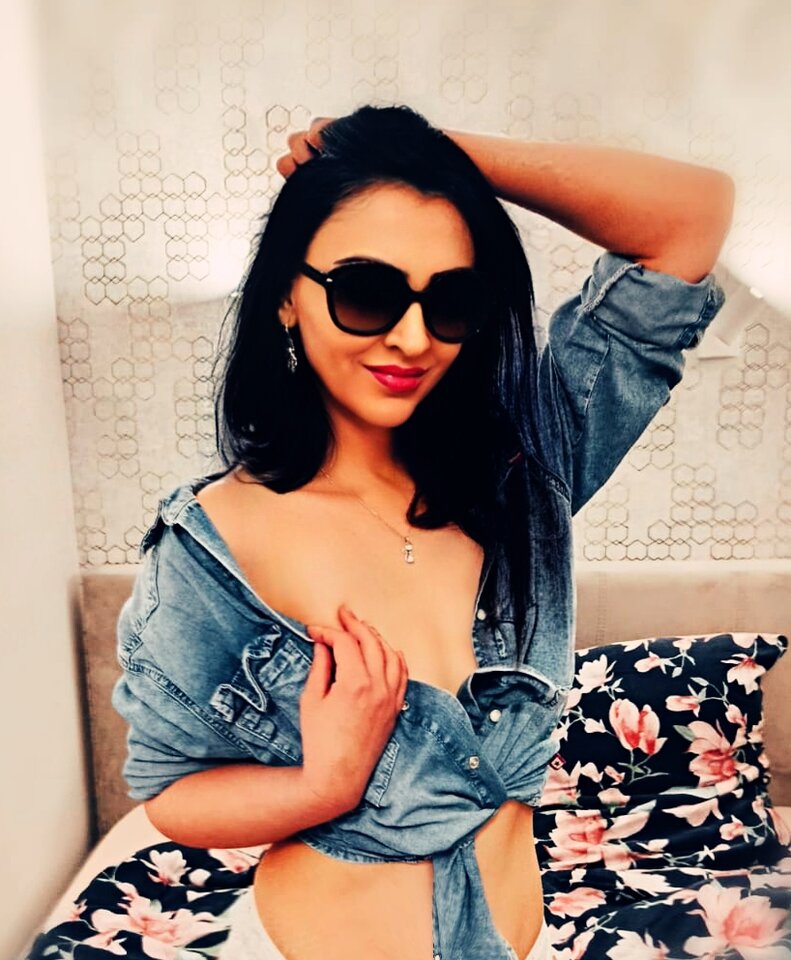 10370.jpg - Starscouples